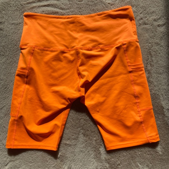 Workout biker shorts bundle (2) - Picture 4 of 7